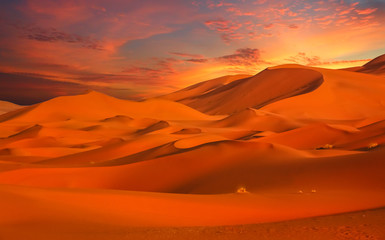 4 Days Desert Tour from Agadir to Marrakech: 2 Nights in Erg Chigaga